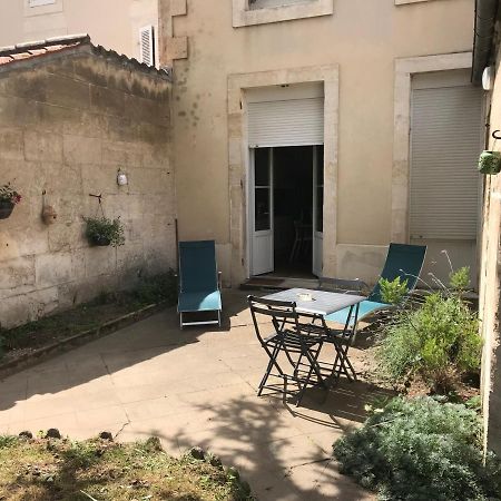 -Le Petit Rochelais- Centre Ville, Stationnement, Netflix - Ideal Couples, Familles, Business نيورْ المظهر الخارجي الصورة