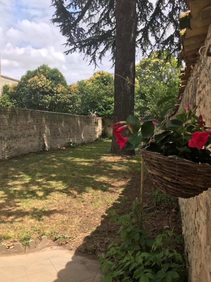 -Le Petit Rochelais- Centre Ville, Stationnement, Netflix - Ideal Couples, Familles, Business نيورْ المظهر الخارجي الصورة